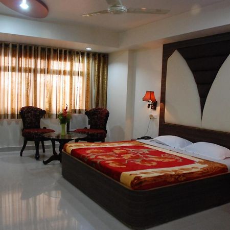 Hotel Grand Arjun Rāipur Dış mekan fotoğraf