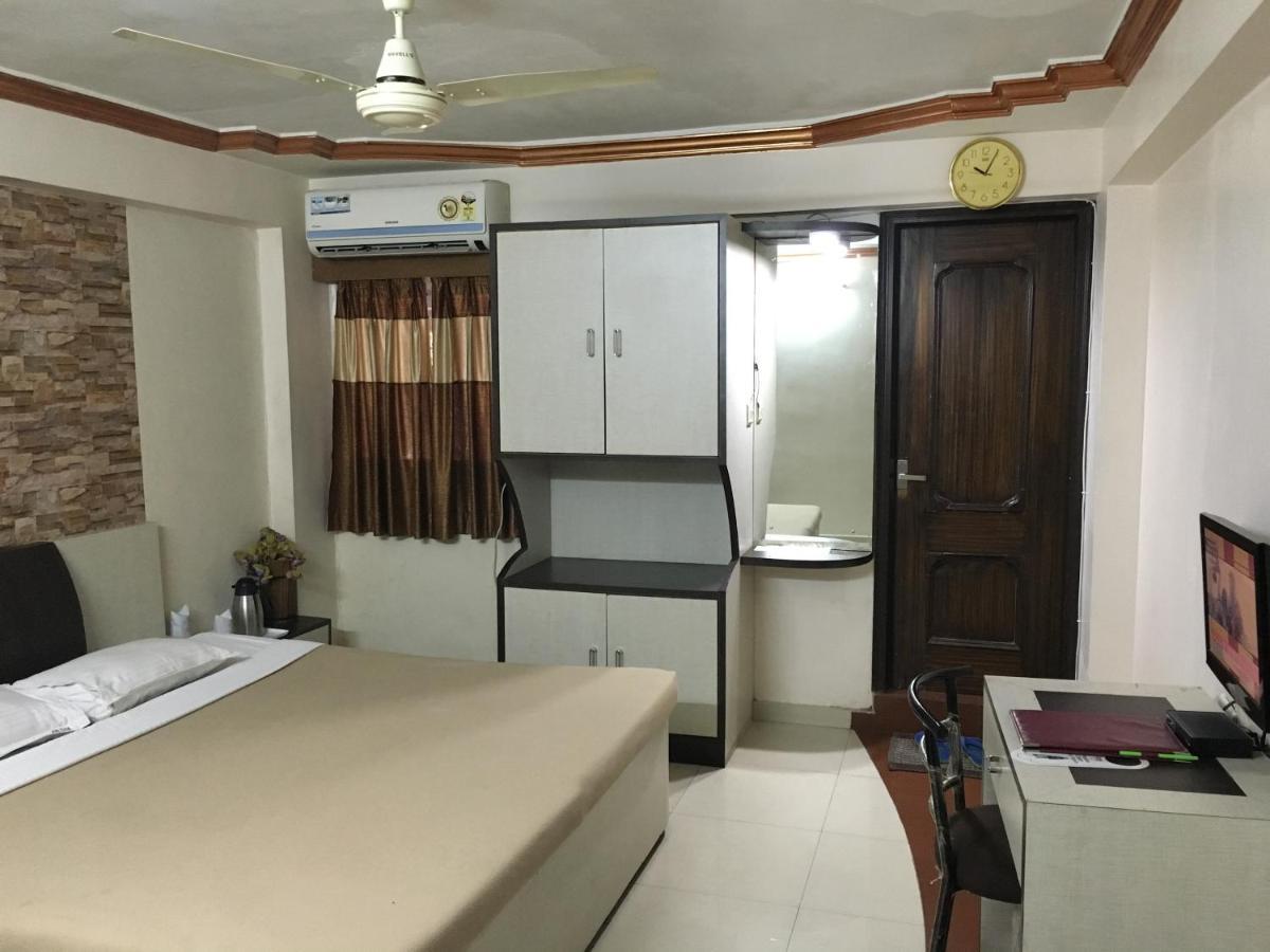 Hotel Grand Arjun Rāipur Dış mekan fotoğraf