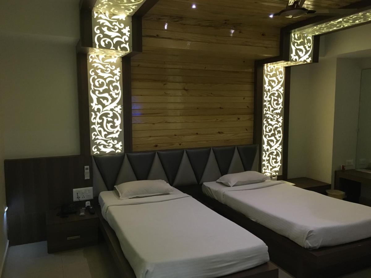 Hotel Grand Arjun Rāipur Dış mekan fotoğraf