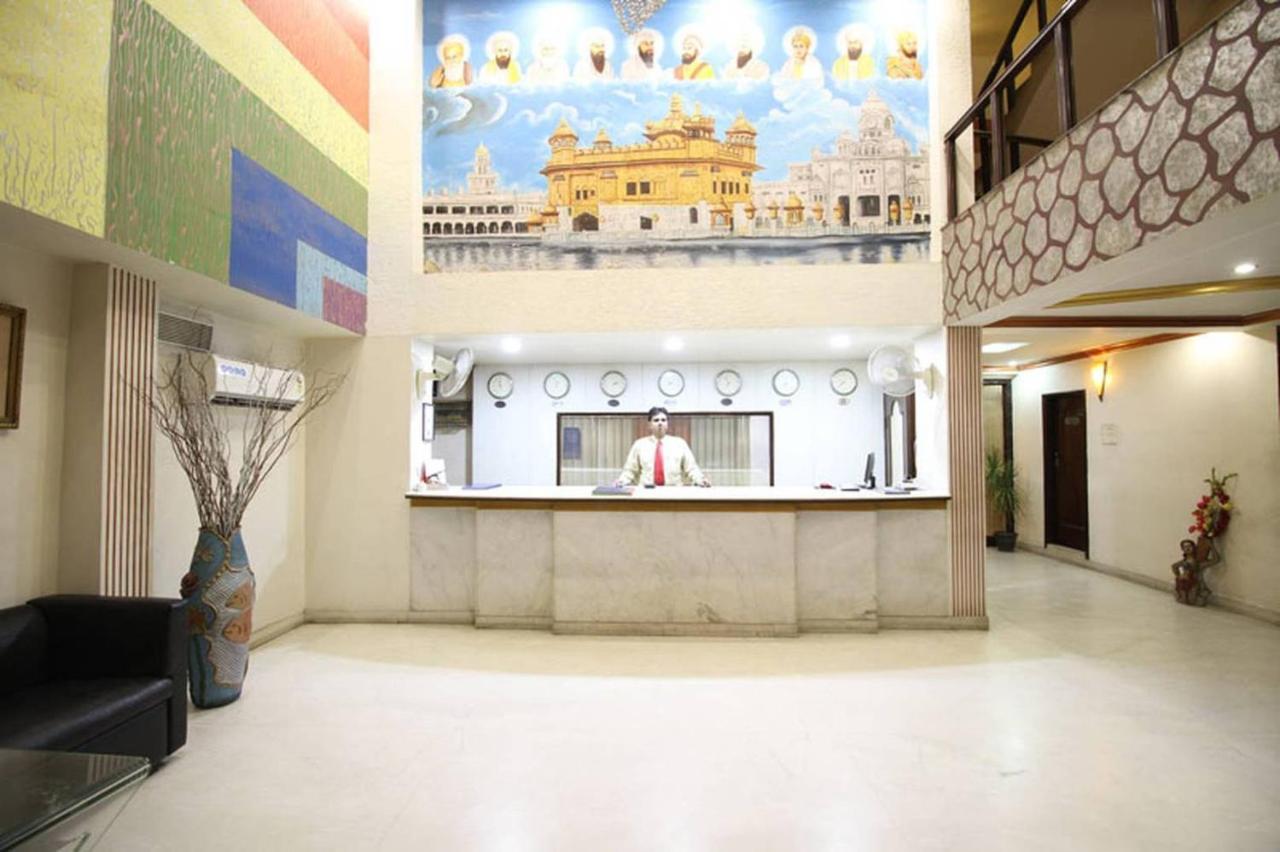 Hotel Grand Arjun Rāipur Dış mekan fotoğraf