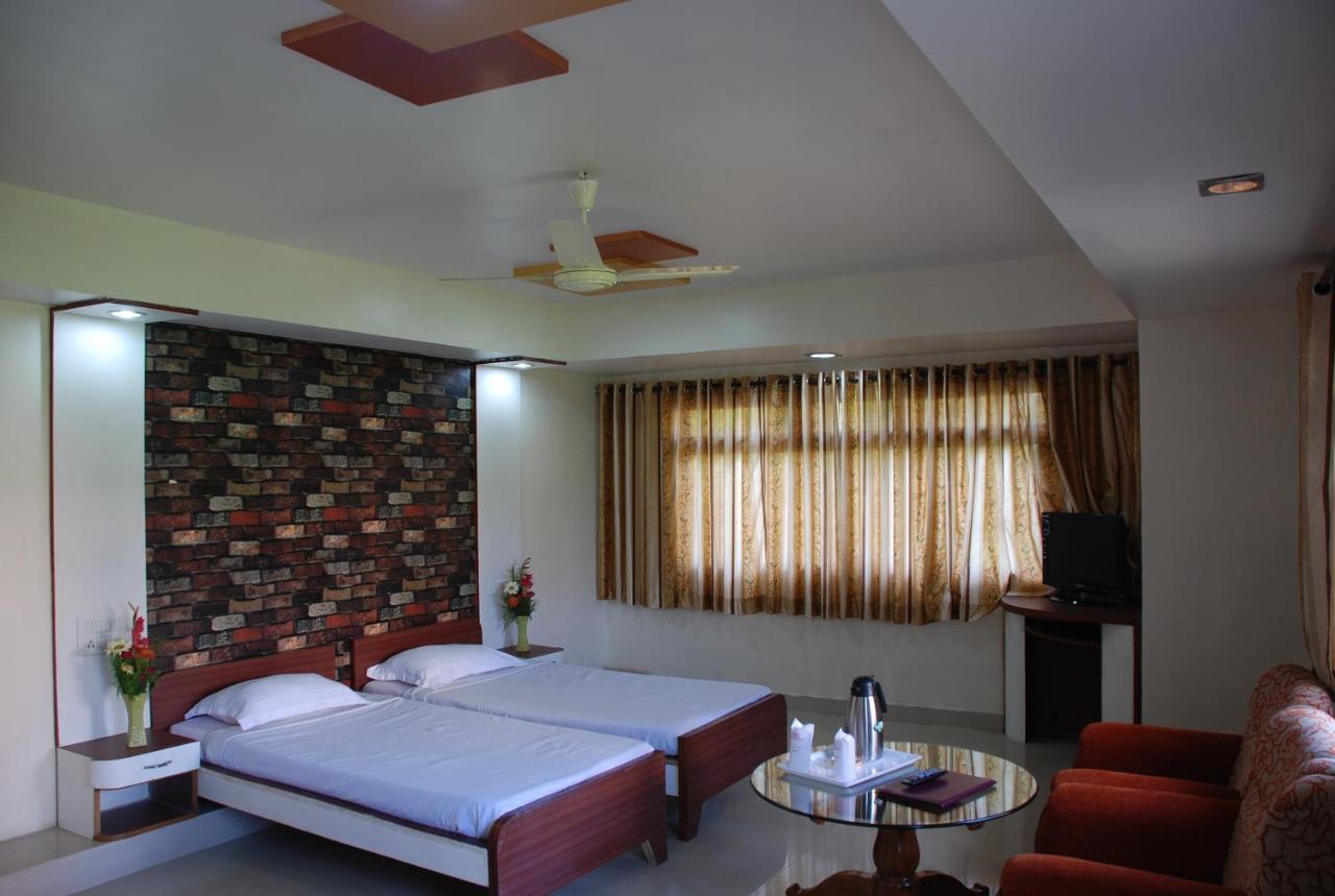 Hotel Grand Arjun Rāipur Dış mekan fotoğraf